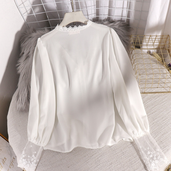 Модерна дамска риза с дантелена яка и дълъг ръкав 