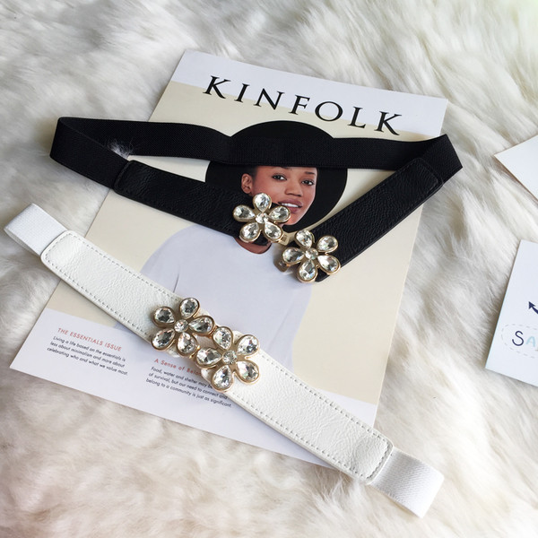 Cureaua de dama elastica la zi cu flori si pietre