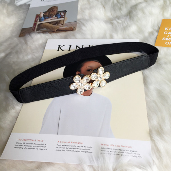 Cureaua de dama elastica la zi cu flori si pietre