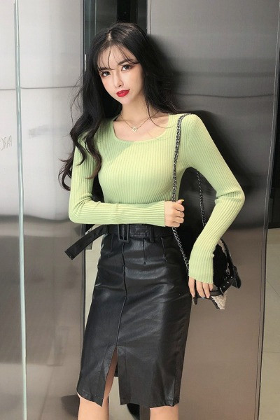 Bluză de damă din catifea, cu mâneci lungi