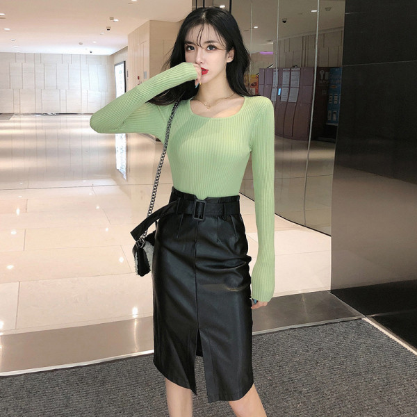 Bluză de damă din catifea, cu mâneci lungi