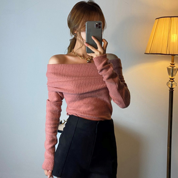 Bluză de toamnă modernă de damă cu umerii goi