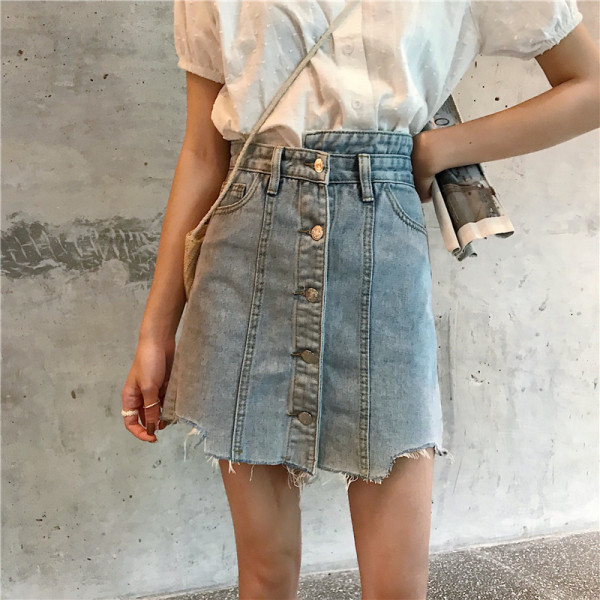 Fusta de dama casual din denim cu talie inalta, motive rupte si nasturi