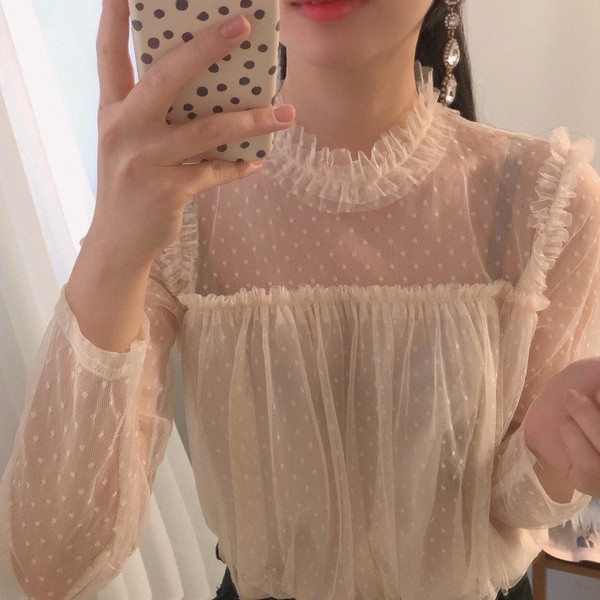 Bluză de toamnă de damă modernă cu mâneci din dantelă