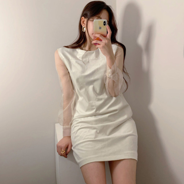 Rochie de dama actuala cu maneci din dantela si decolteu rotund