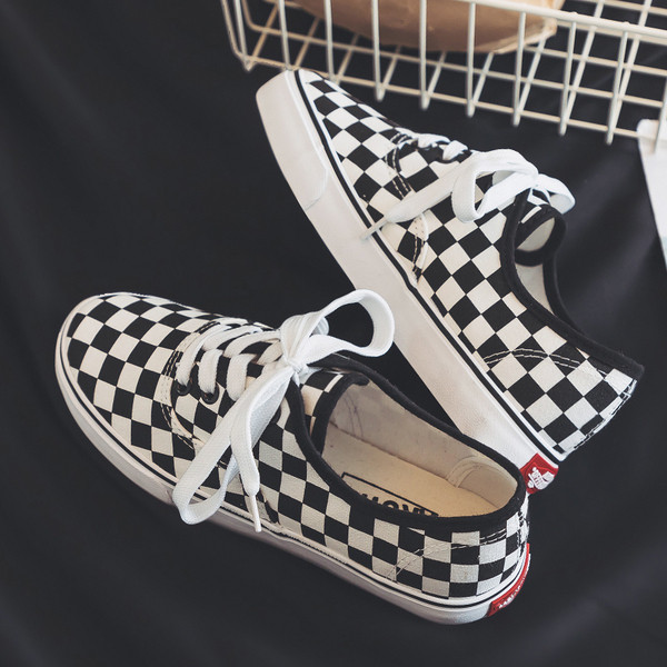 Tenisi casual dama cu sireturi si talpa subtire