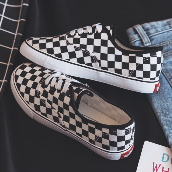 Tenisi casual dama cu sireturi si talpa subtire