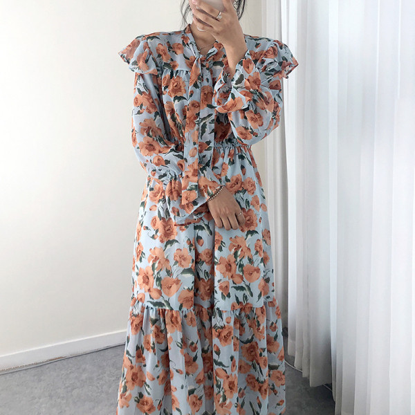 Rochie lunga de dama cu motiv floral si panglica la guler