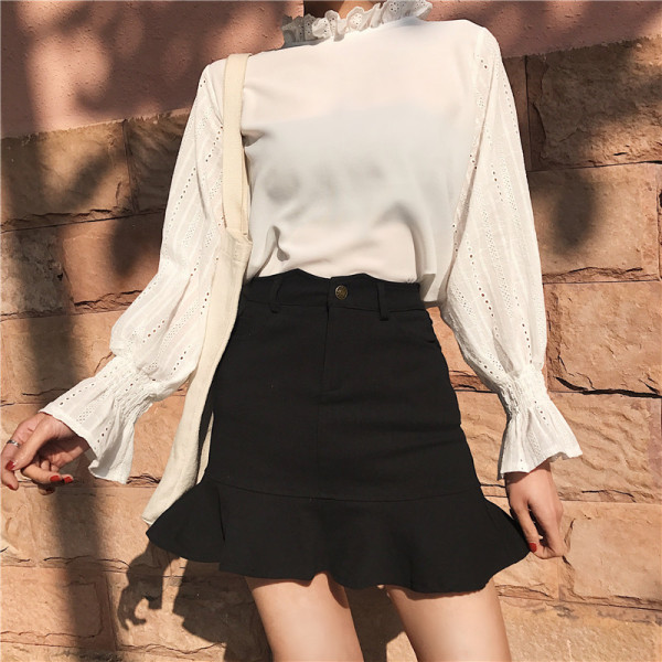 Model actual de fustă de damă croiată cu talie înaltă