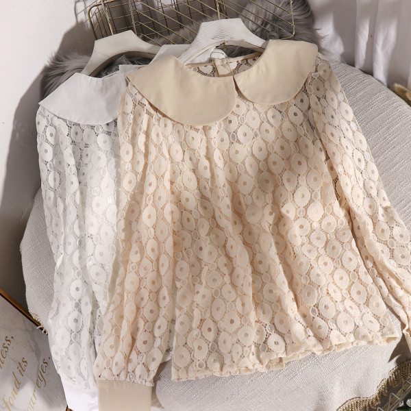 Cămașă modernă de damă cu decolteu oval și broderie