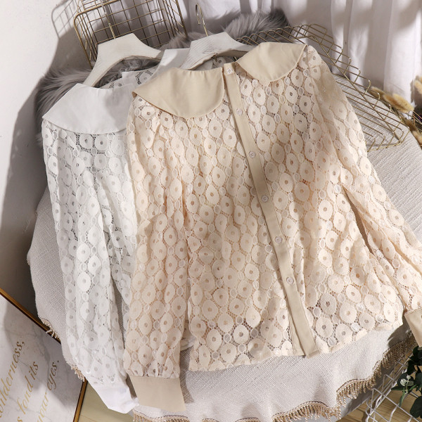 Cămașă modernă de damă cu decolteu oval și broderie