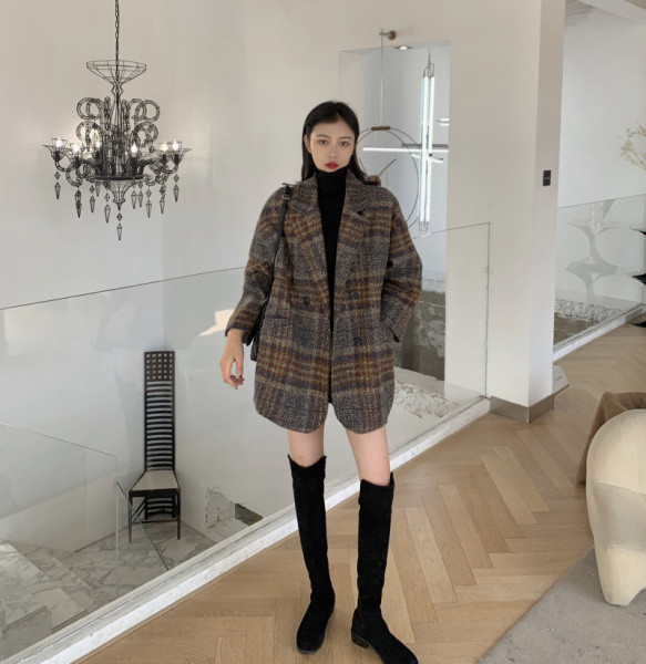 Palton dama in carouri model larg cu buzunare