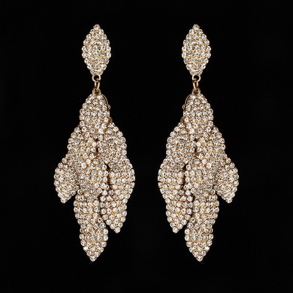 Cercei eleganti de dama cu pietre