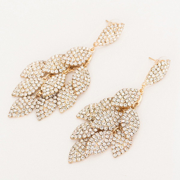 Cercei eleganti de dama cu pietre