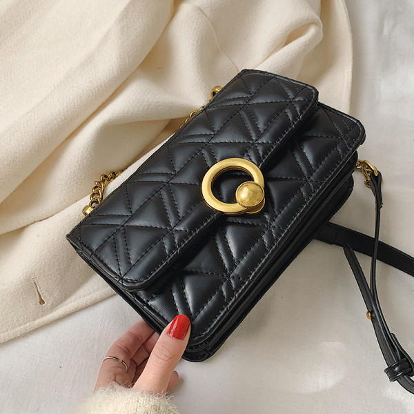 Geanta de dama eleganta cu inchizator metalic si maner lung