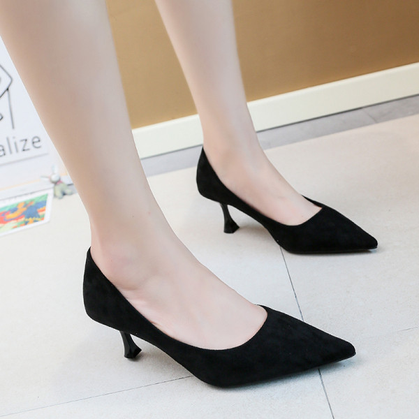 Pantofi de dama eleganti cu toc inalt subtire din piele intoarsa eco - model ascutit