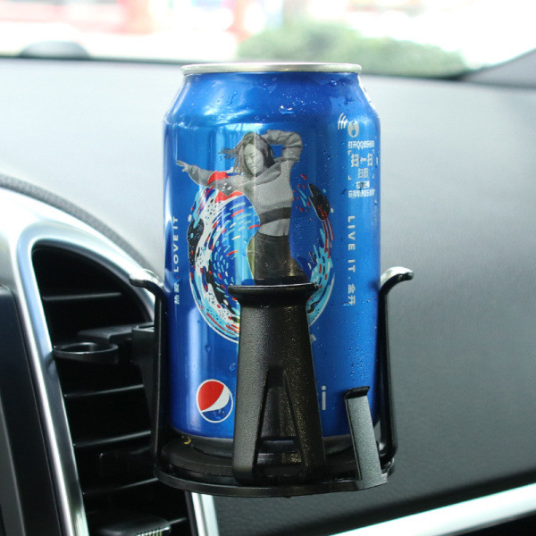 Automobilinis puodelių laikiklis juodame pasaulyje