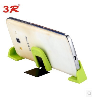 Suport universal pentru bordul mașinii potrivit pentru telefon sau navigație