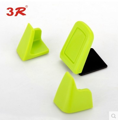 Suport universal pentru bordul mașinii potrivit pentru telefon sau navigație