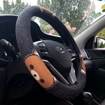 Auto stūres pārsegs ar krāsu aplikāciju vairākās krāsās