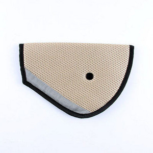 Biztonsági öv beállító tömítés a gyermekek biztonsága érdekében