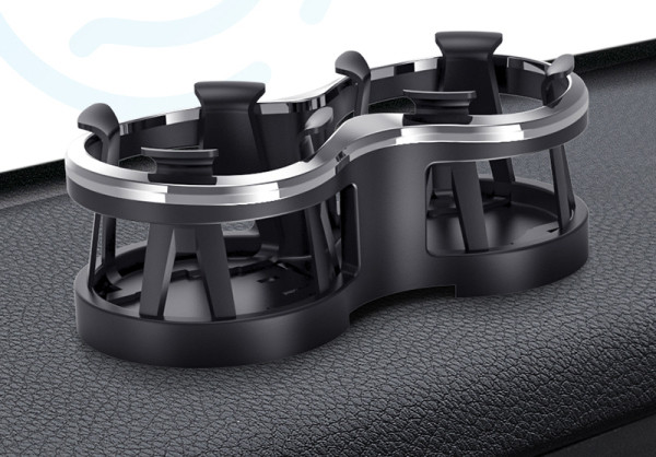 Puodelių laikiklis - automobiliui