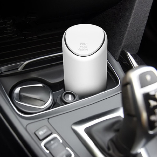 Kahes värvitoonis autole sobiv silikoonist prügikast