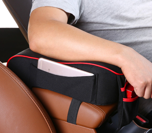 Párna karfa zsebekkel