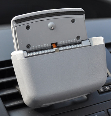 Téglalap alakú hamutartó LED autólámpával