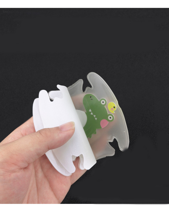 Set de 4 autocolante PVC pentru manerul masinii anti-zgarieturi in trei modele