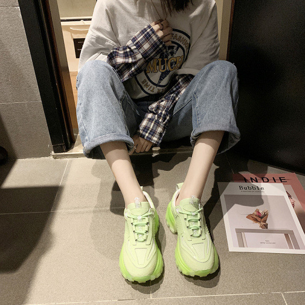 Aktuális női alkalmi tavaszi-őszi tornacipő durva talppal