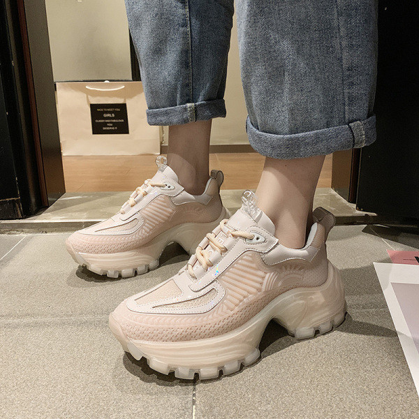 Aktuális női alkalmi tavaszi-őszi tornacipő durva talppal