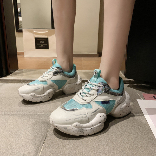 Tedd meg a modern női tavaszi tornacipőt színes durva talppal