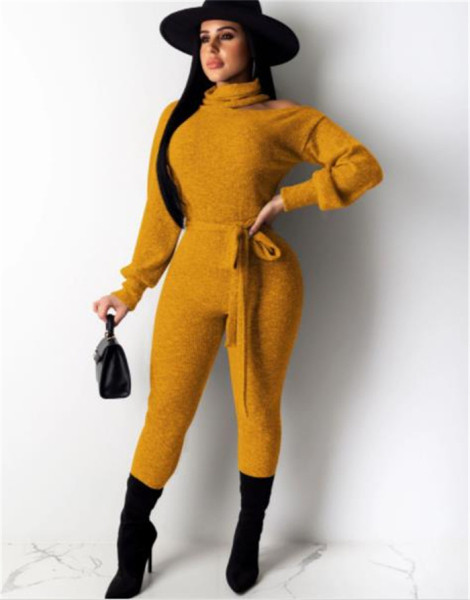 Női alkalmi kombiné hosszú ujjal és nyakkendővel