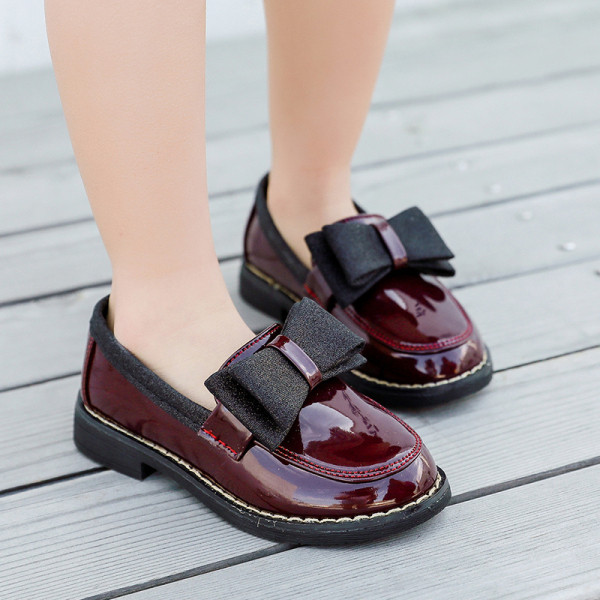 Tavaszi, szalagos gyerekcipő lányoknak