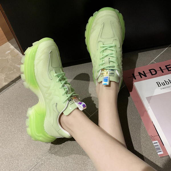 ÚJ Modern női tavaszi tornacipő magas és durva talppal