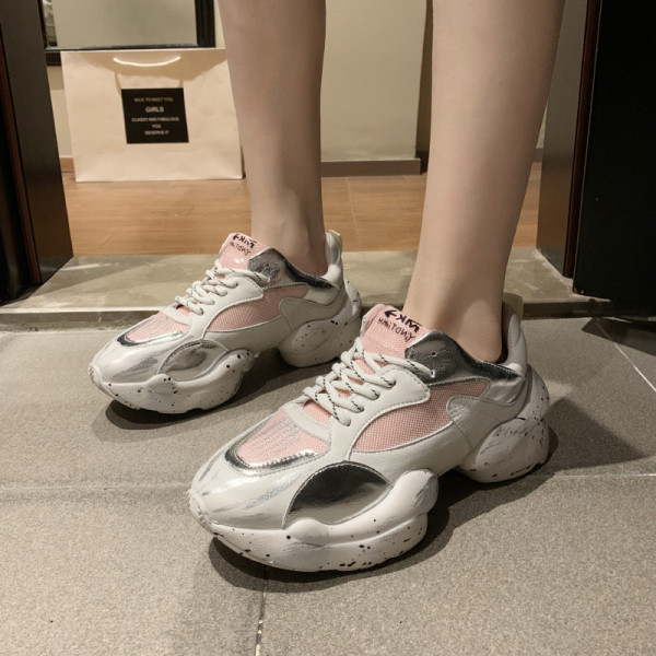 HIT Modern női rugós tornacipő durva talppal