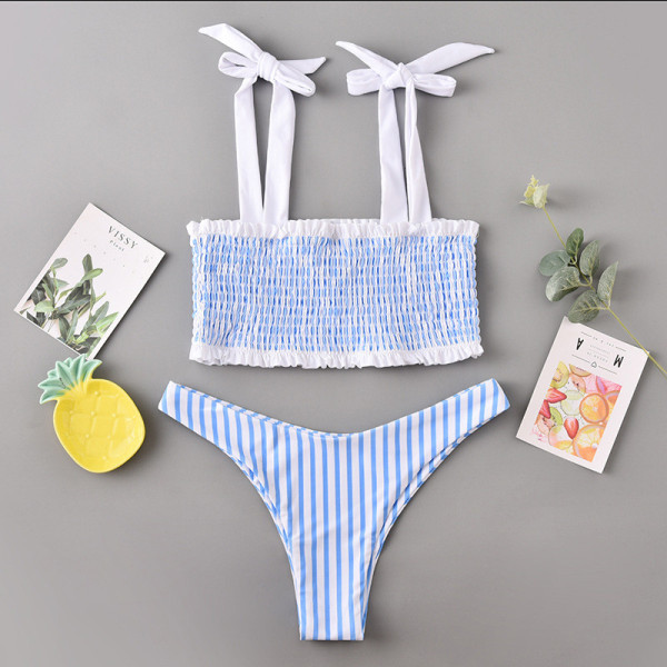 Csíkos fürdőruha elasztikus felsővel és húzózsinórral