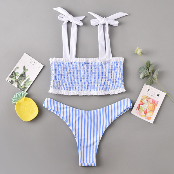 Csíkos fürdőruha elasztikus felsővel és húzózsinórral