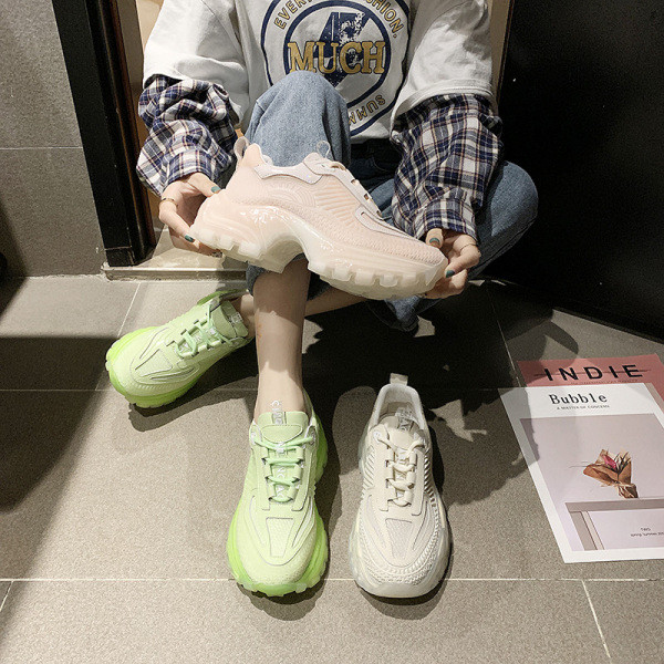 Női hétköznapi tavaszi tornacipő durva talppal