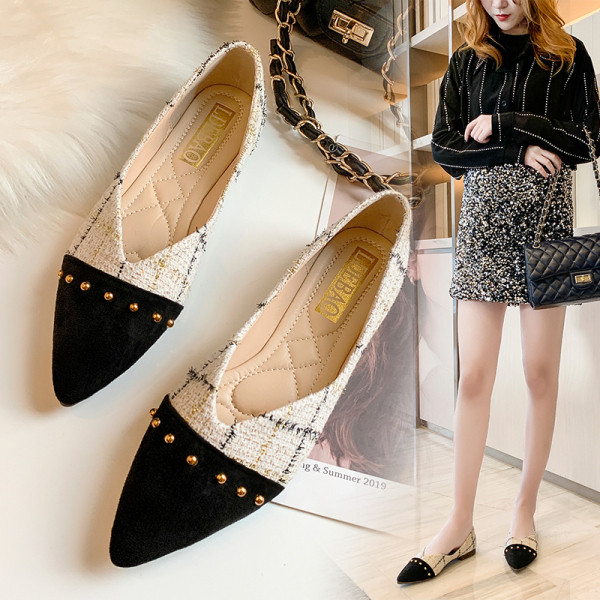 Női alkalmi mokaszin hegyes modell textilből és öko velúrból