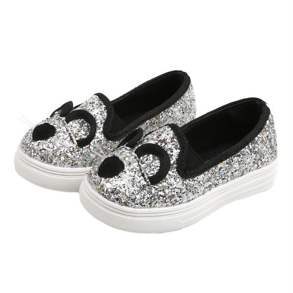 Modern, fényes gyerekcipő 3D elemekkel lányoknak