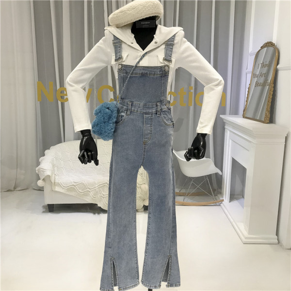 Aktuális női farmer overall széles, hasítékos modell