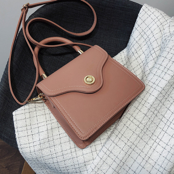 Női bőrtáska hosszú és rövid fogantyúval