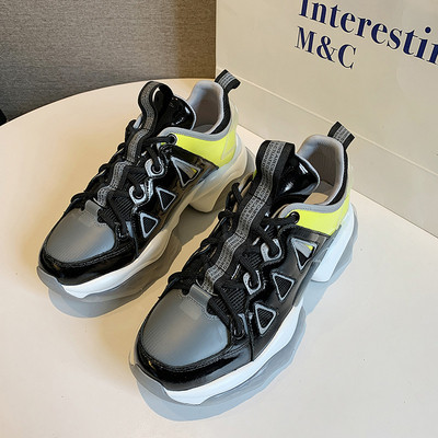 ÚJ Alkalmi női tavaszi tornacipő durva talppal