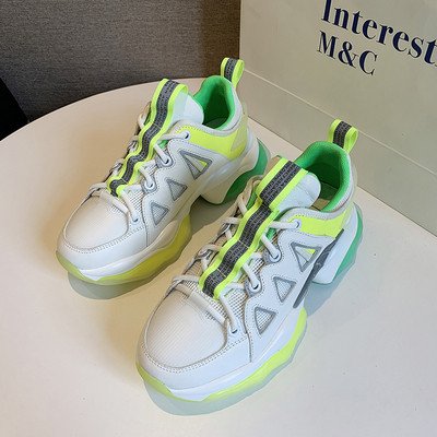 ÚJ Alkalmi női tavaszi tornacipő durva talppal