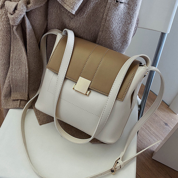 Női alkalmi táska eko bőrből, hosszú füllel