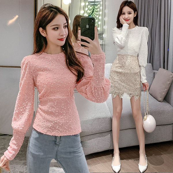 Moodne naiste pluus Slim mudel laiade varrukatega