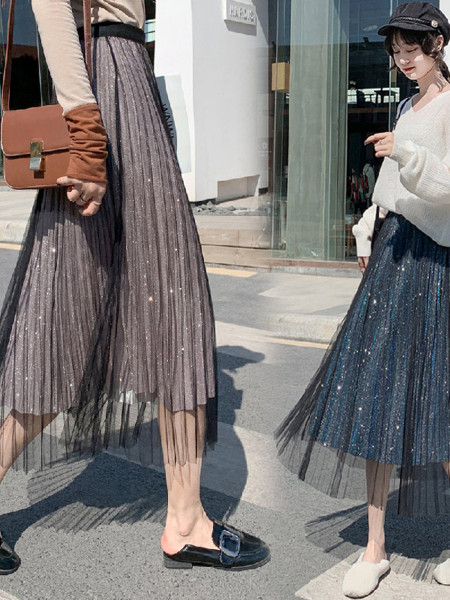 Rakott női bársony szoknya tüllel és fényes hatással