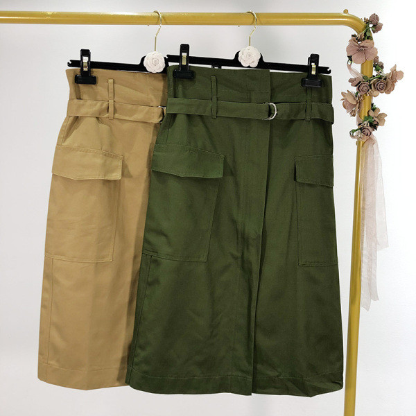 Modern alkalmi szoknya magas derékkal és övvel - közepes hosszúságú